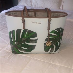 Michael Kors Carry All Tote